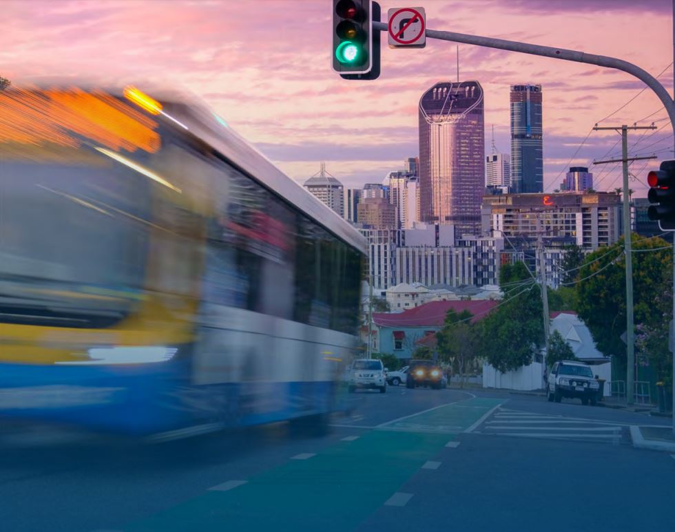 Image of a Brisbane City Council bus moving through an intersection