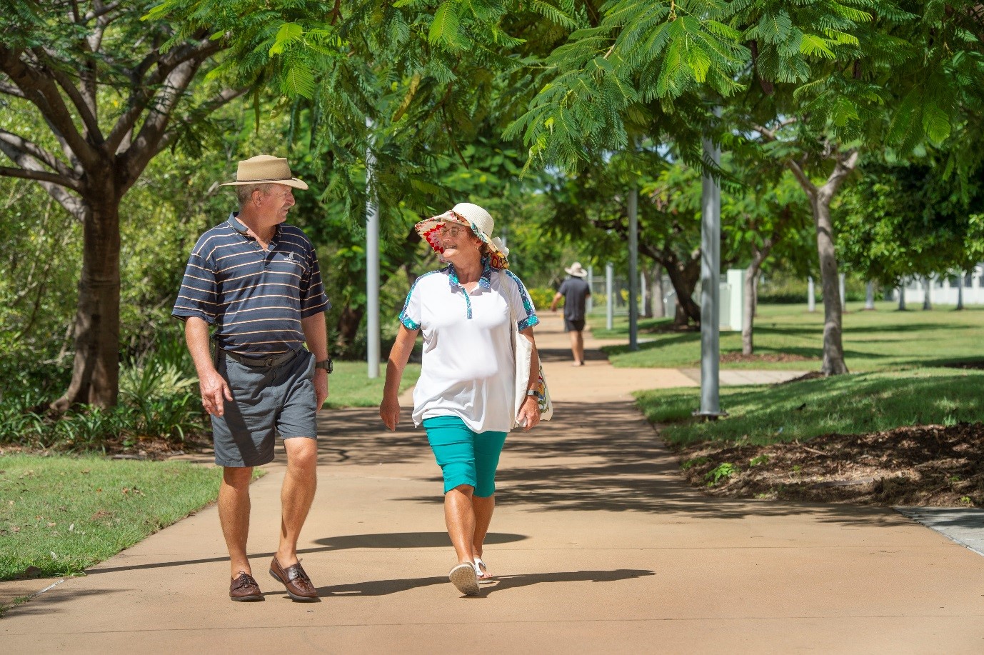 Image of 2 people walking in Townsville